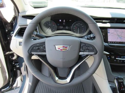 New 2025 Cadillac XT6 Premium Luxury w/ Technology Package image 16