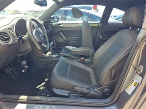 Used 2014 Volkswagen Beetle 1.8T FWD image 8