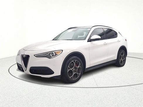 Used 2018 Alfa Romeo Stelvio Sport w/ Quick Order Package 22J Sport image 3