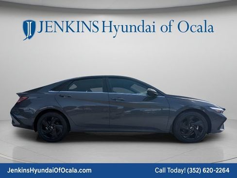 New 2026 Hyundai Elantra SEL Sport Premium FWD image 2