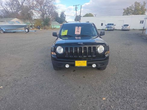 Used 2014 Jeep Patriot Sport w/ Power Value Group image 8
