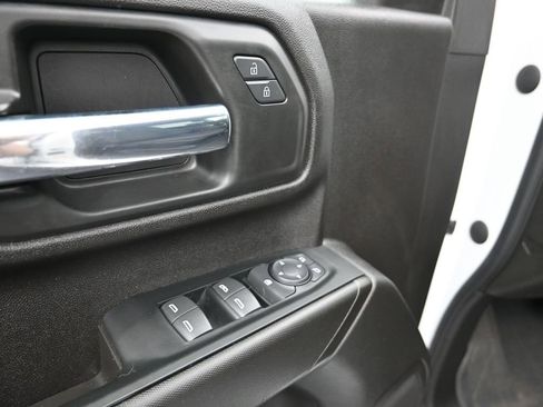 Used 2023 Chevrolet Silverado 2500 Custom w/ Custom Value Package image 11