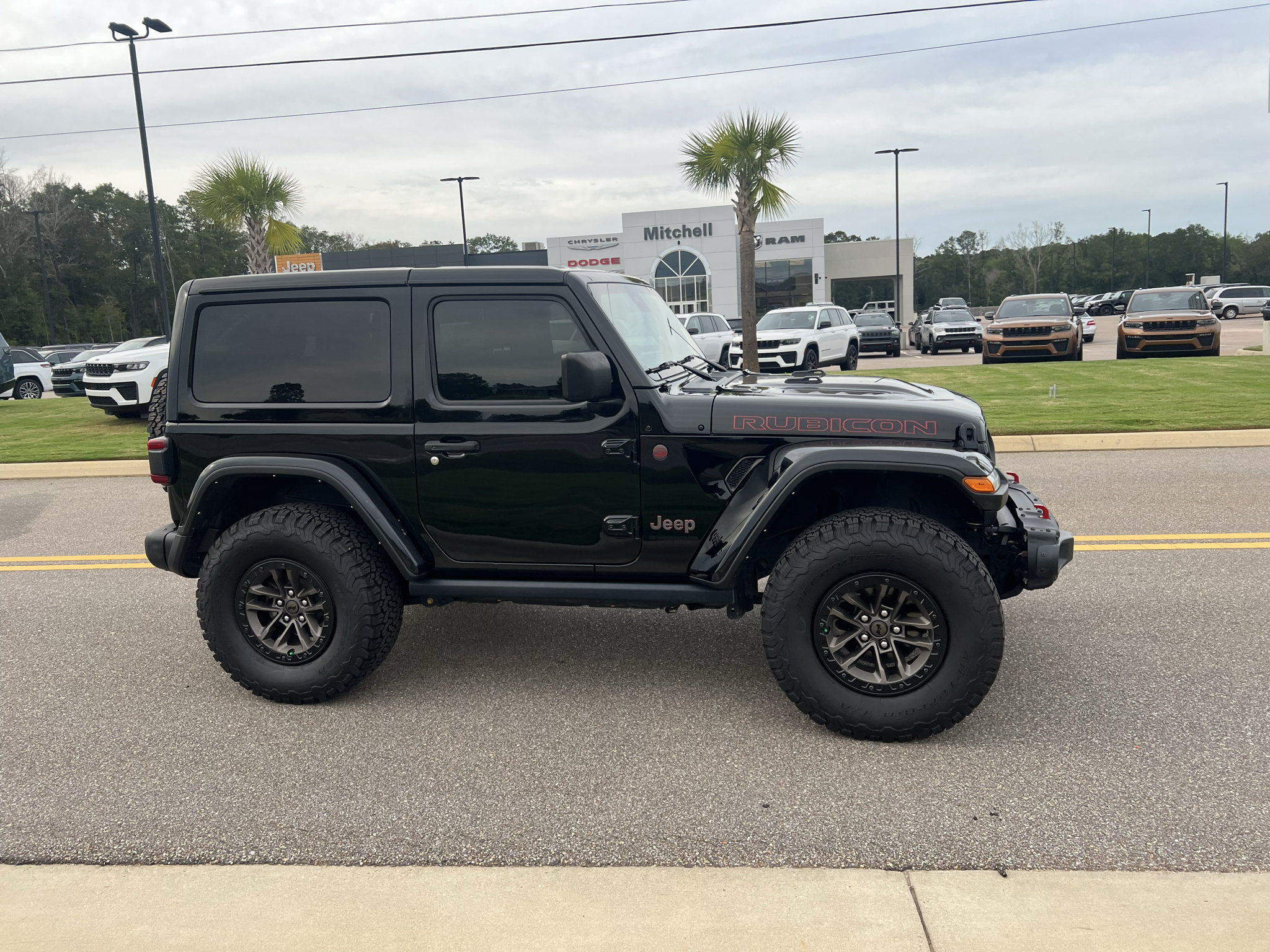 Certified 2024 Jeep Wrangler Rubicon AWD/4WD image 4