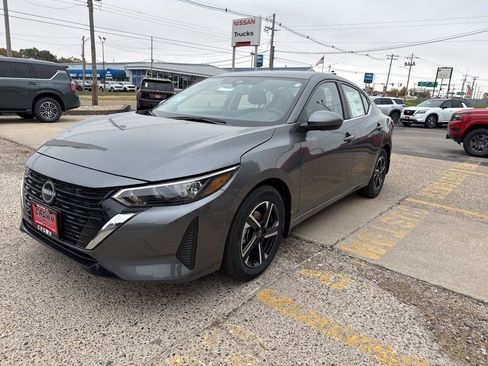 New 2025 Nissan Sentra SV w/ All-Weather Package image 8