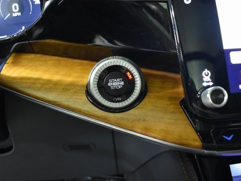 Used 2022 Jeep Grand Wagoneer Series II w/ Convenience Group III image 20