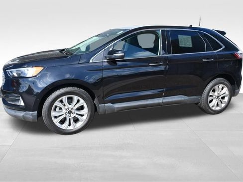 Used 2024 Ford Edge Titanium AWD/4WD image 2