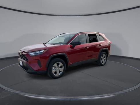 Used 2025 Toyota RAV4 LE image 4