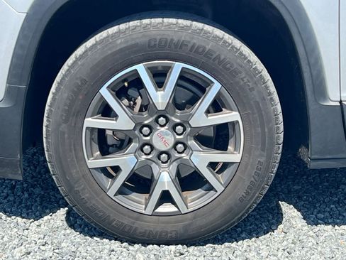 Used 2020 GMC Acadia SLE FWD image 12