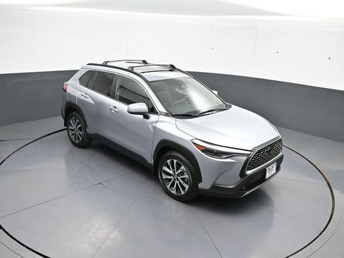 Certified 2023 Toyota Corolla Cross XLE w/ Convenience Package AWD/4WD image 36