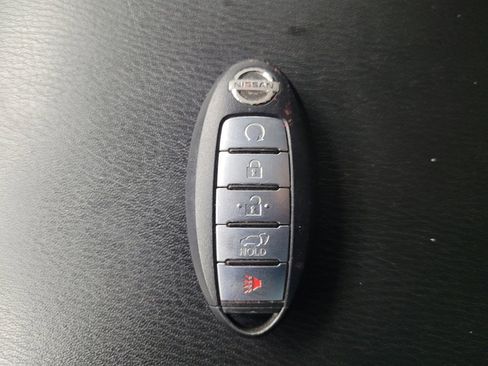 Used 2020 Nissan Armada SL w/ Premium Package image 32