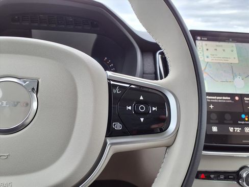 New 2026 Volvo XC90 B6 Ultra w/ Protection Package image 16