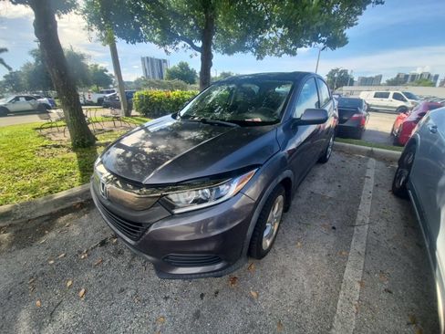 Used 2019 Honda HR-V LX image 1