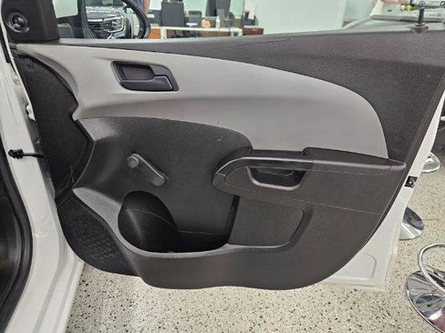 Used 2019 Chevrolet Sonic LT FWD image 27