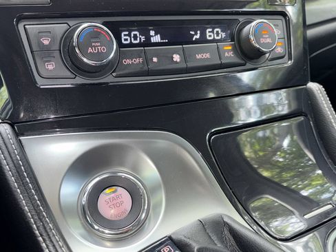 Used 2023 Nissan Maxima Platinum w/ Sport Mat Group FWD image 15