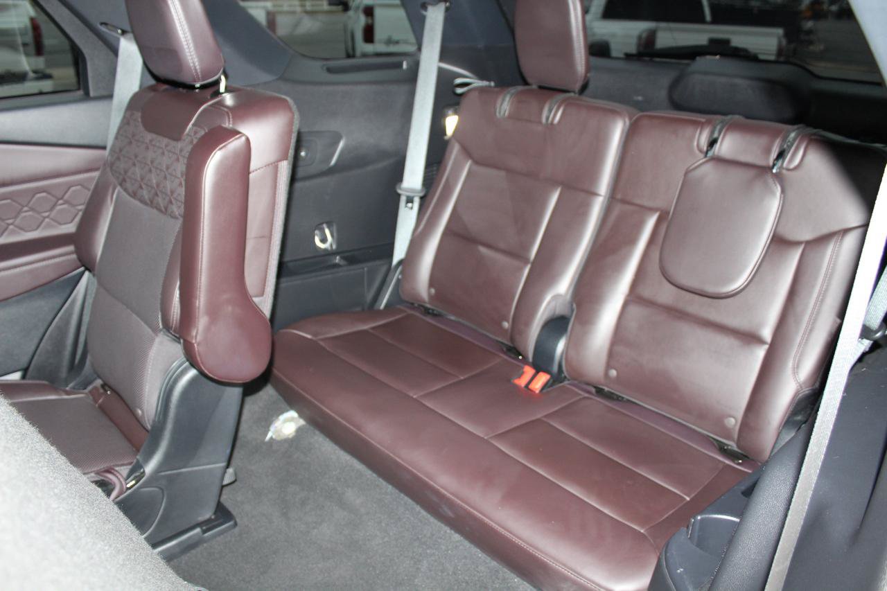 Used 2025 Ford Explorer Platinum w/ LUX Leather Package AWD/4WD image 66
