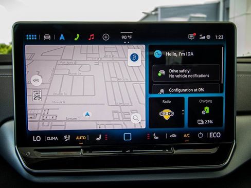 New 2025 Volkswagen ID.4 Pro image 3