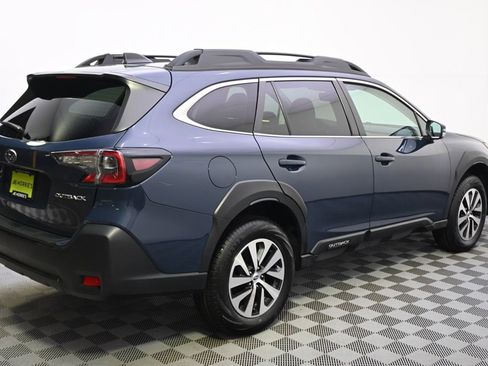 Used 2024 Subaru Outback Premium image 7