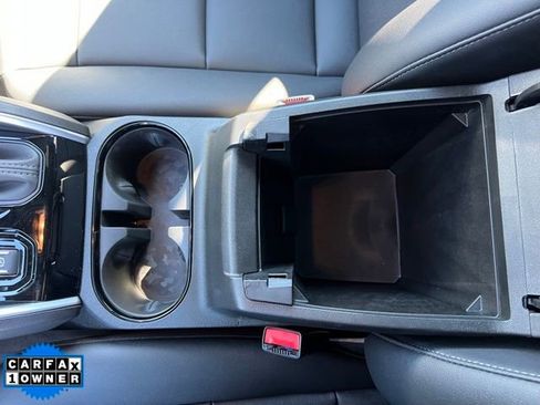 Used 2025 Chevrolet Colorado LT w/ LT Convenience Package image 25