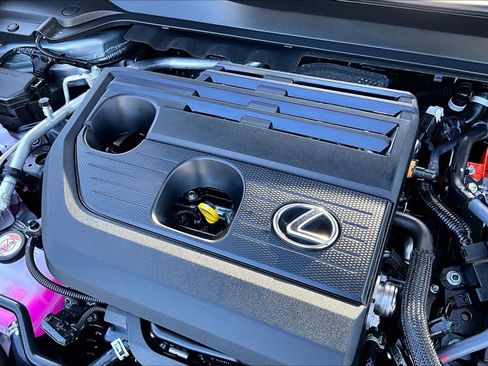 Used 2025 Lexus UX 300h FWD w/ Accessory Package (Z2) image 31