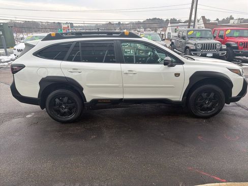 Used 2023 Subaru Outback Wilderness image 22