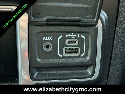 Used 2018 Jeep Wrangler Unlimited Sport image 26