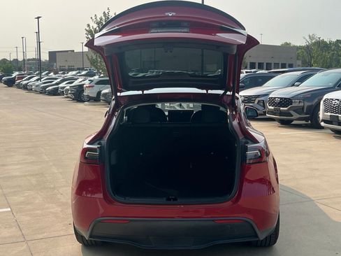 Used 2022 Tesla Model Y Performance AWD/4WD image 15