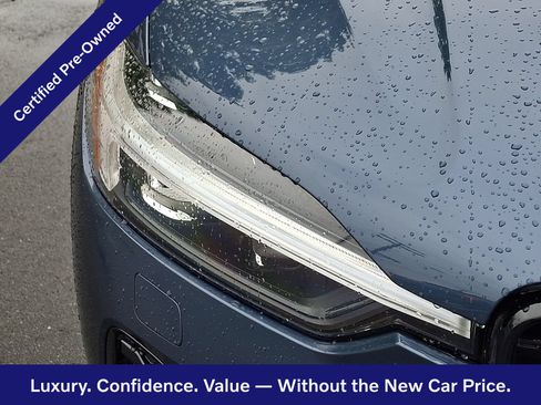 Certified 2024 Volvo XC60 B5 Plus w/ Protection Package Premier AWD/4WD image 10