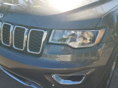 Used 2020 Jeep Grand Cherokee Limited w/ Luxury Group II image 10