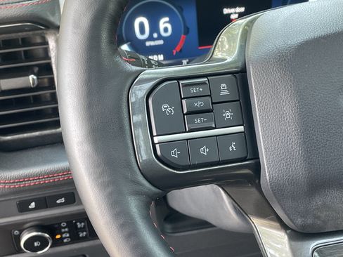 Used 2024 Ford Expedition Limited AWD/4WD image 18