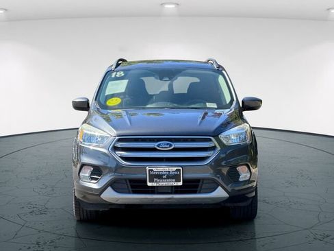 Used 2018 Ford Escape SE w/ Ford Safe & Smart Package image 10