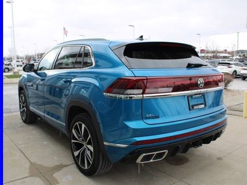 Used 2024 Volkswagen Atlas Cross Sport SEL Premium R-Line image 4