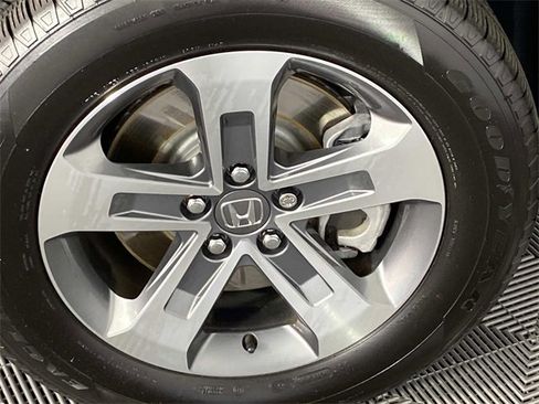 Used 2025 Honda Pilot EX-L image 31