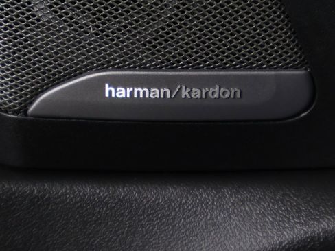 Used 2024 BMW X5 xDrive40i w/ Premium Package image 40