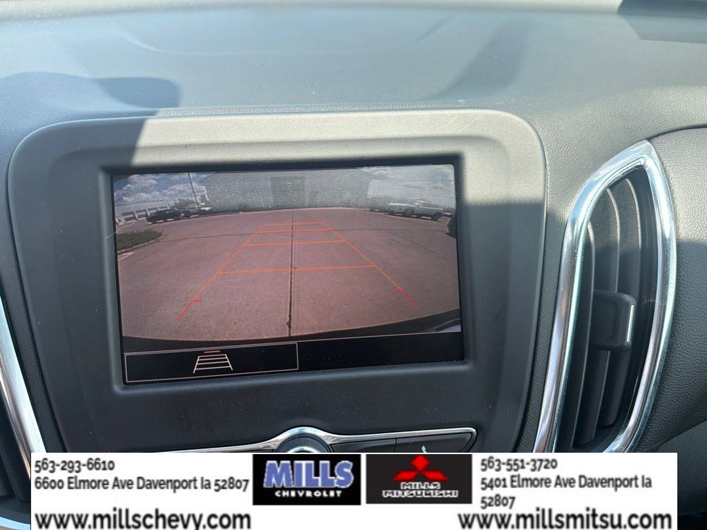 Used 2024 Chevrolet Equinox LT FWD image 16