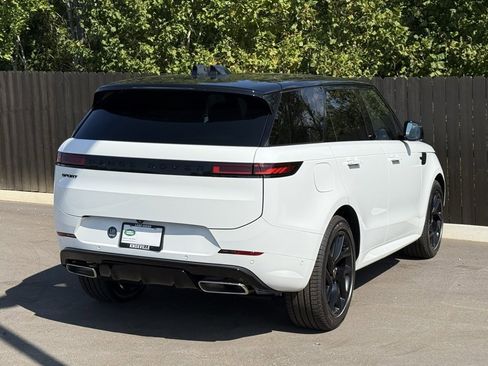 New 2025 Land Rover Range Rover Sport Dynamic SE image 5
