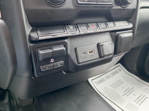 Used 2020 Chevrolet Silverado 2500 LT w/ Snow Plow Prep/Camper Package image 17