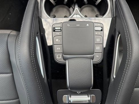 Used 2025 Mercedes-Benz GLS 450 4MATIC image 27