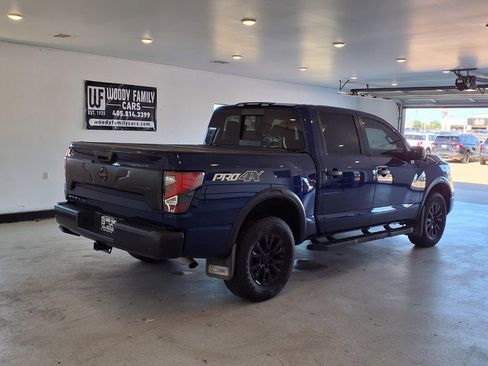 Used 2021 Nissan Titan PRO-4X w/ Pro-4x Convenience Package AWD/4WD image 3
