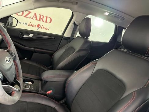 Certified 2022 Ford Escape SEL w/ SEL Stealth AWD Package image 11
