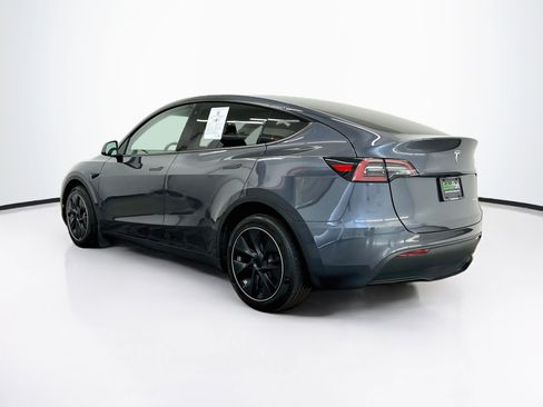 Used 2023 Tesla Model Y Long Range AWD/4WD image 5