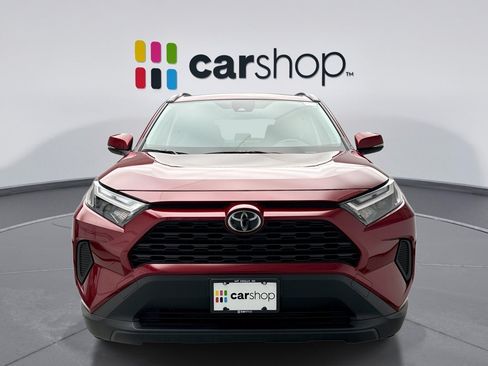 Used 2025 Toyota RAV4 XLE AWD/4WD image 8