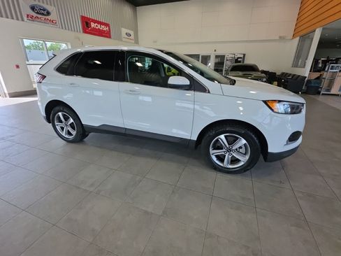 Used 2024 Ford Edge SEL w/ Convenience Package AWD/4WD image 5