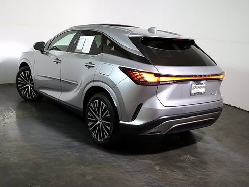 Used 2023 Lexus RX 350 350h Premium Plus image 2