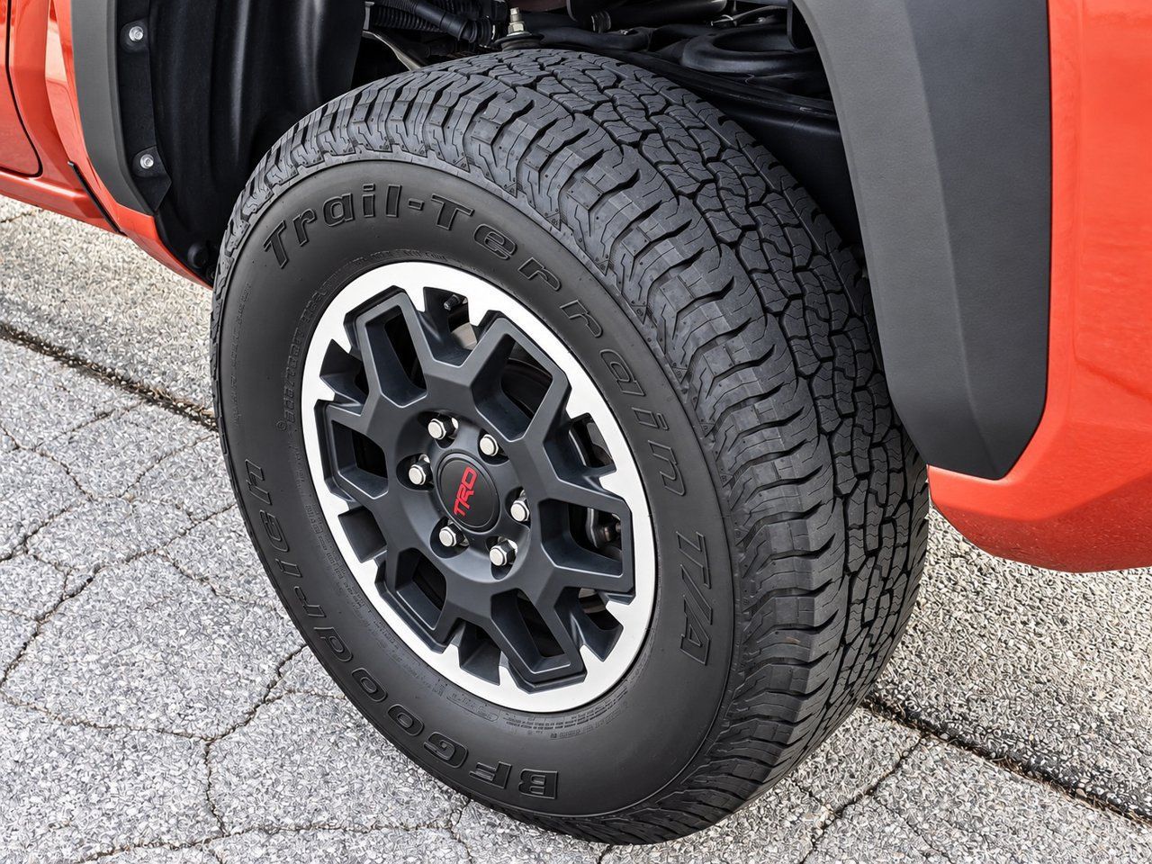 Used 2025 Toyota Tacoma TRD Off-Road AWD/4WD image 12