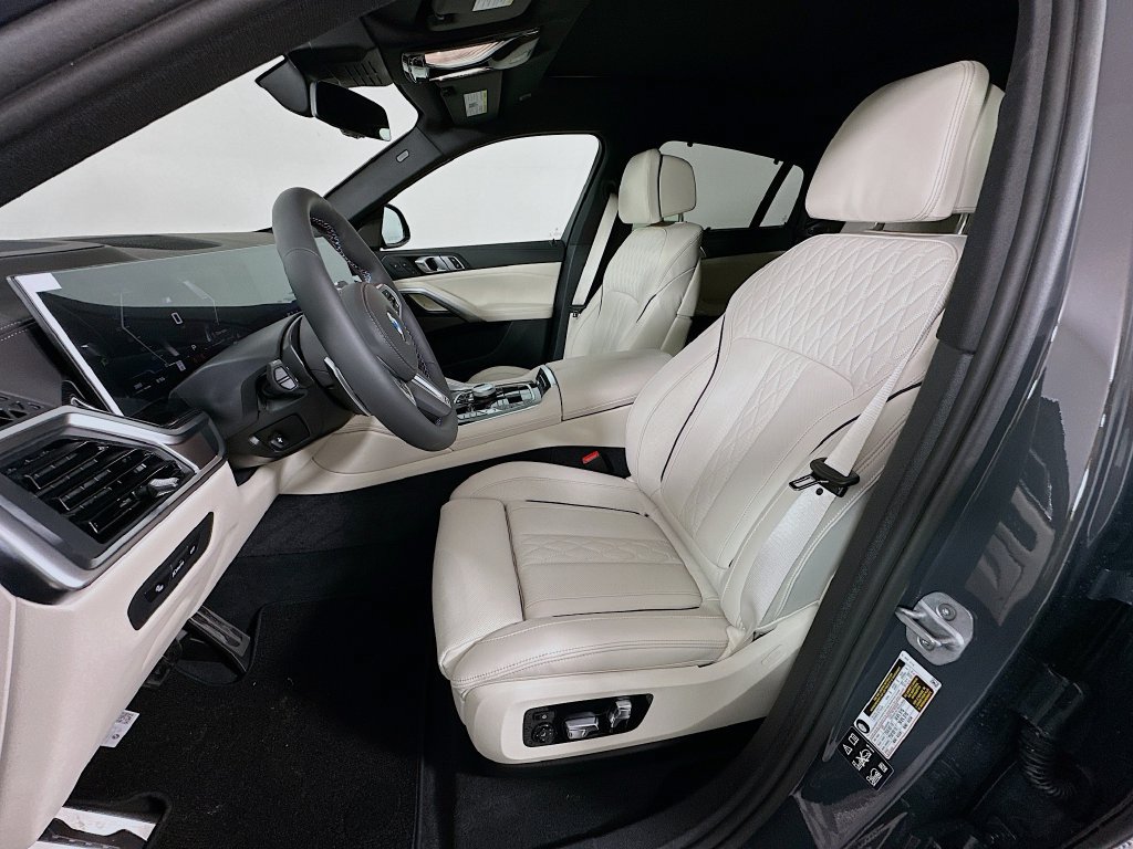 Used 2027 BMW X6 M60i AWD/4WD image 16