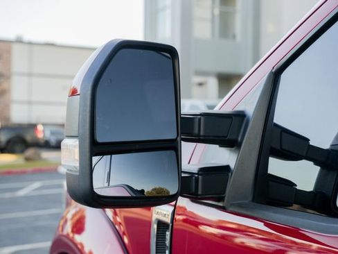 Used 2021 Ford F250 Lariat w/ Lariat Ultimate Package image 11