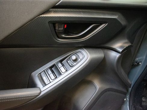 Used 2024 Subaru Crosstrek 2.0i Premium image 20