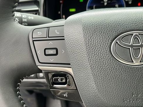 New 2026 Toyota Camry SE image 9