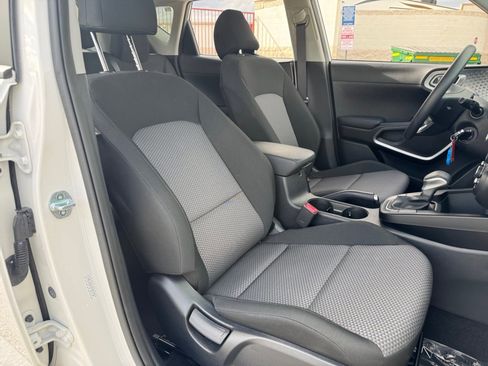 Used 2024 Kia Soul LX w/ Option Group 015 image 19