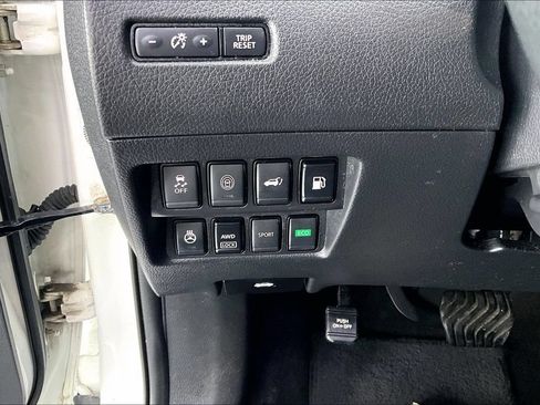Used 2018 Nissan Rogue SL AWD/4WD image 10